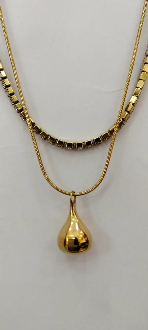 Gold_Tone_Layered_Pendant_Necklace_for_Women