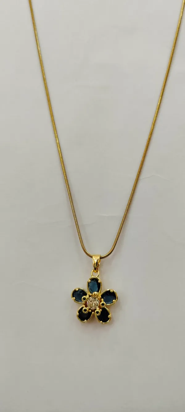 Gold_Tone_Floral_Pendant_Necklace_for_Women