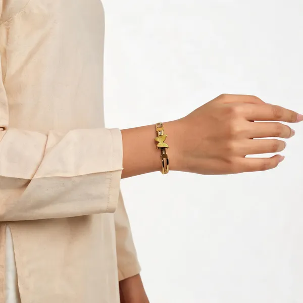 Gold_Plated_Butterfly_Stone_Chain_Bracelet_For_Women