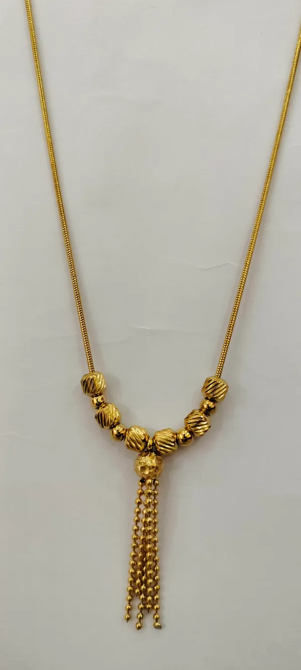 Gold_Tone_Textured_Pendant_Necklace_for_Women