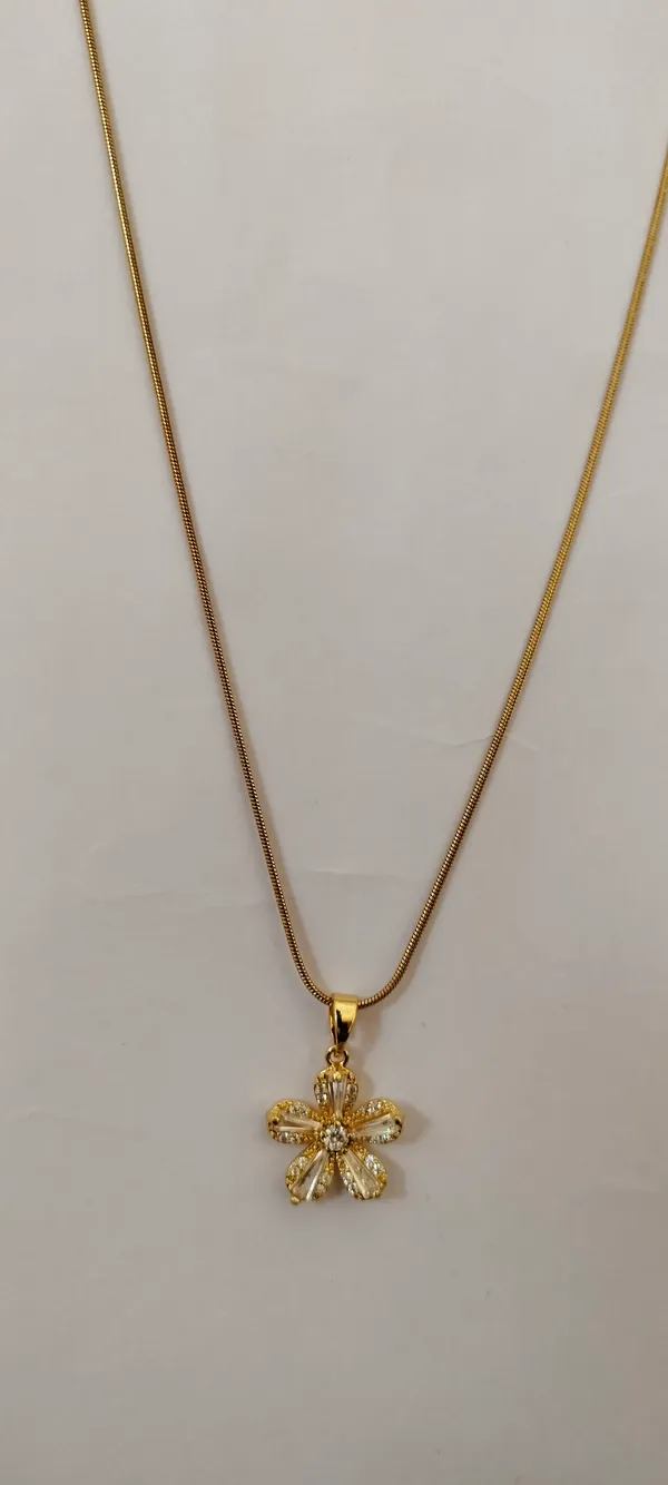 Gold_Tone_Floral_Pendant_Necklace_for_Women