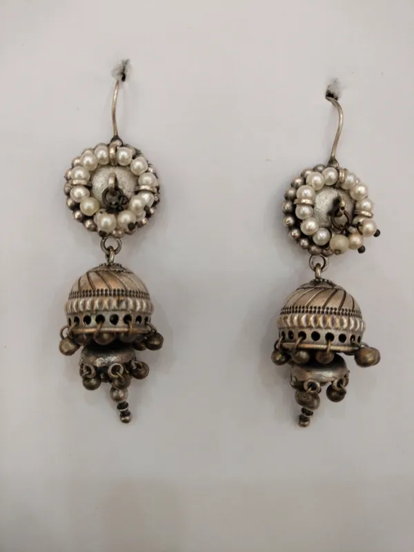 Silver_Pearl_Jhumka_Earrings_for_Women