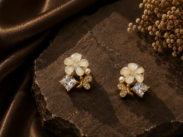 Gold_Plated_Floral_Cluster_Stud_Earrings_For_Women
