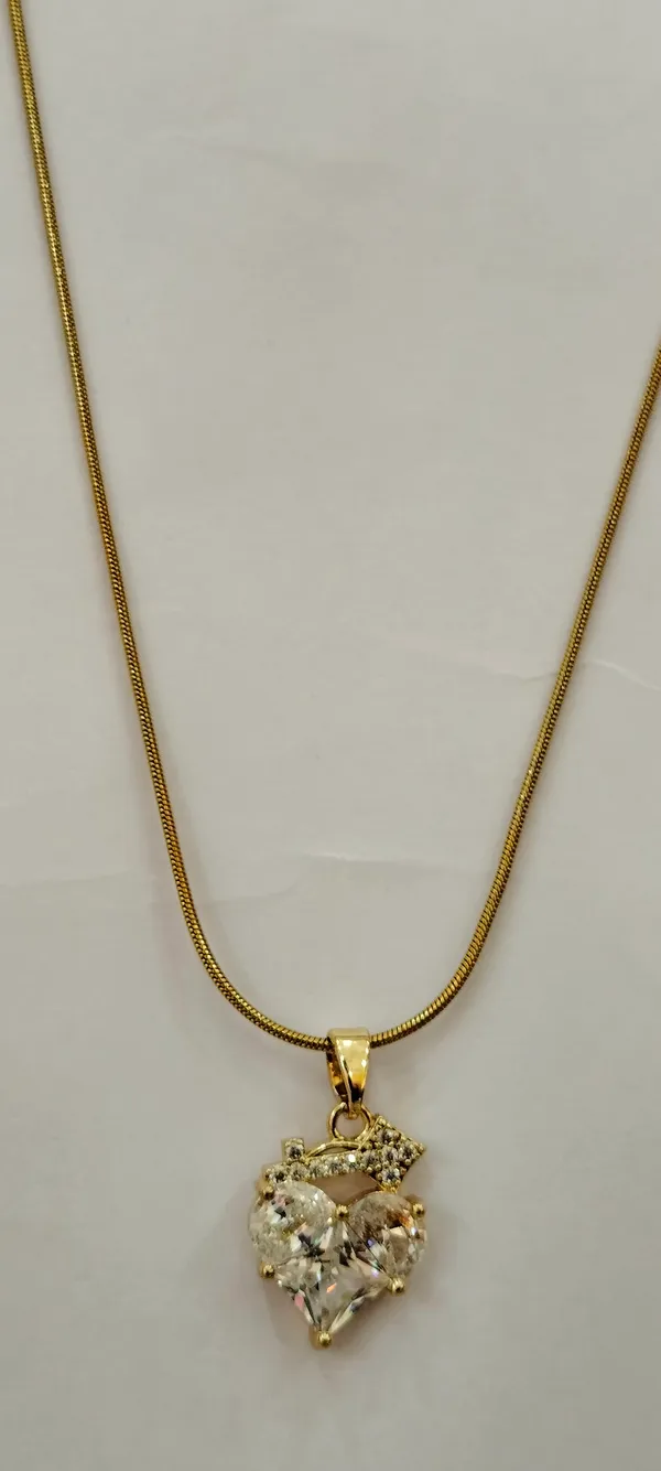 Gold_Tone_Crystal_Heart_Pendant_Necklace_for_Women
