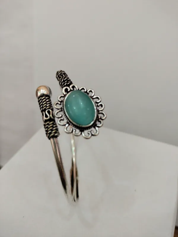 Green_Stone_Silver_Tone_Cuff_Bracelet_for_Women