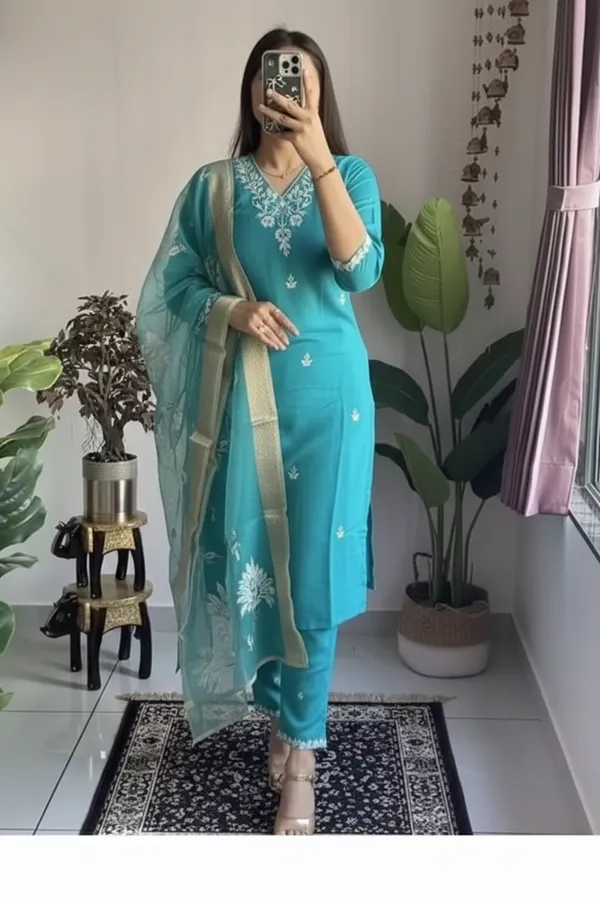 Turquoise_Embroidered_Straight_Kurta_Set_for_Women