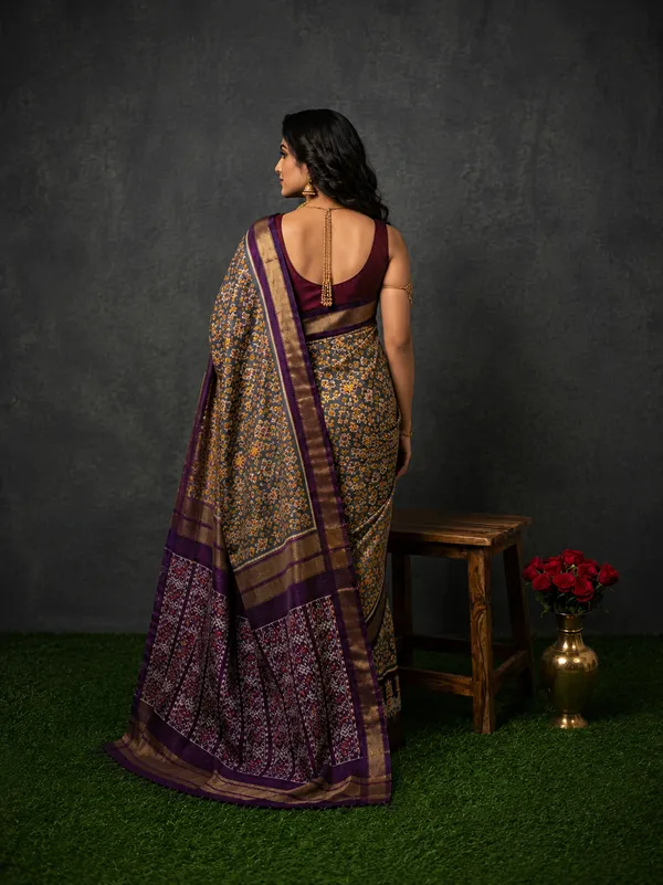Pochampalli_Designer_Printed_And_Dolla_Silk_Fabric_Sarees