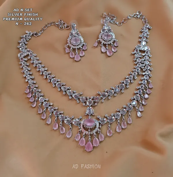 Silver_Finish_Brass_Pink_Teardrop_Stone_Chandelier_Necklace_Set_For_Women