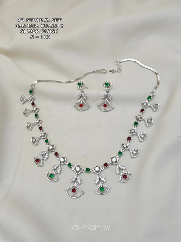 Silver_Brass_Green_Red_Stone_Geometric_Necklace_Set_For_Women