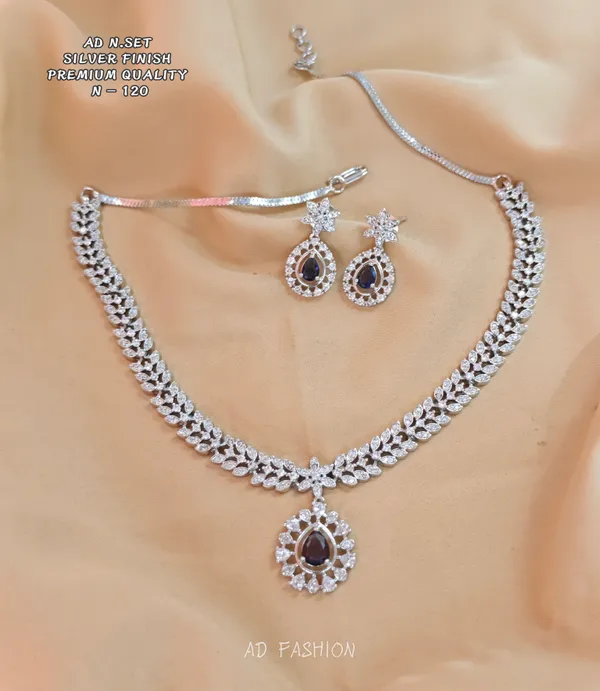 Silver_Finish_Floral_Leaf_Brass_Necklace_And_Earrings_Set_For_Women