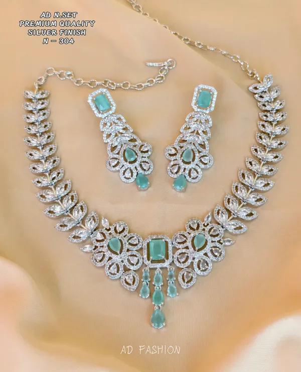 Silver_Brass_Turquoise_Stone_Floral_Necklace_Set_For_Women