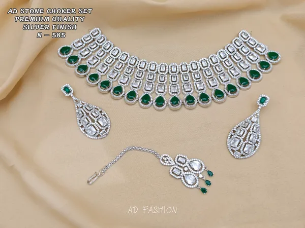 Silver_Brass_Green_Stone_Choker_Jewellery_Set_For_Women