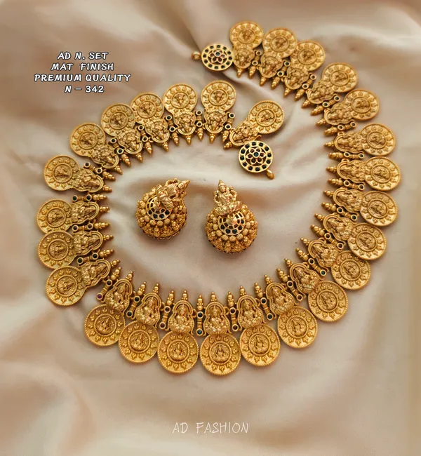 Gold_Tone_Traditional_Coin_Motif_Brass_Necklace_Set_For_Women