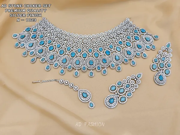 Silver_Tone_Brass_Blue_Stone_Ad_Choker_Necklace_Set_For_Women