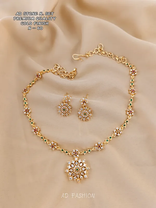 Gold_Brass_Floral_Ad_Stone_Necklace_Set_For_Women