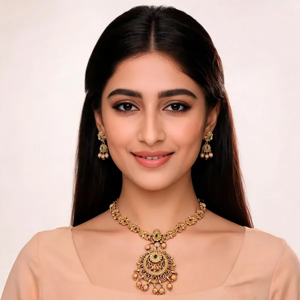 Gold_Brass_Floral_Stone_Studded_Statement_Necklace_Set_For_Women