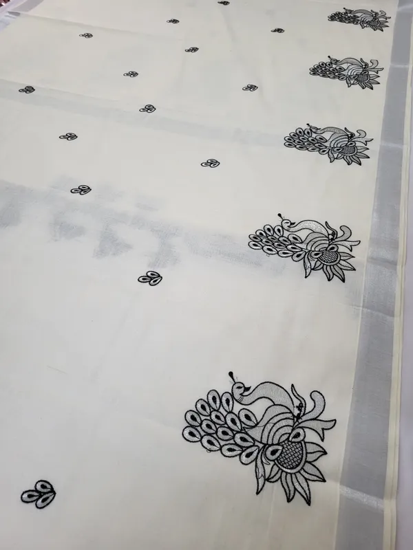 Sindhuja_Fashion_House_Embroidered_Kasavu_Pure_Cotton_Saree_(White)