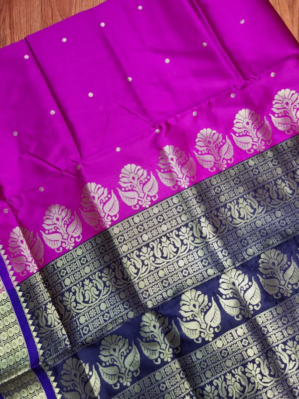 Sindhuja_Fashion_House_Woven_Banarasi_Silk_Blend_Saree_(Multicolor)