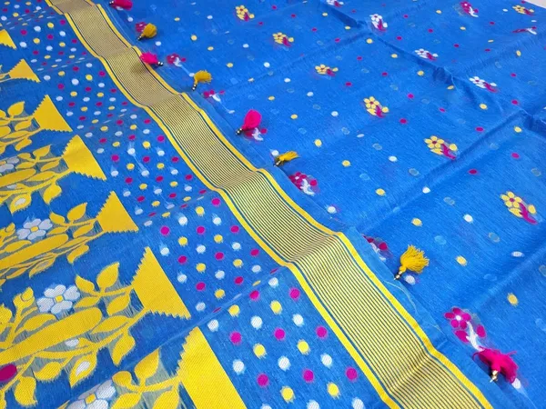 Sindhuja_Fashion_House_Woven_Jamdani_Pure_Cotton_Saree_(Light_Blue)