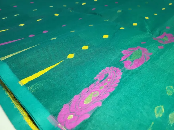 Sindhuja_Fashion_House_Woven_Jamdani_Pure_Cotton_Saree_(Green)