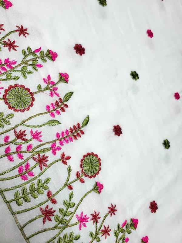 Sindhuja_Fashion_House_Embroidered,_Floral_Print_Bollywood_Pure_Cotton_Saree_(White)