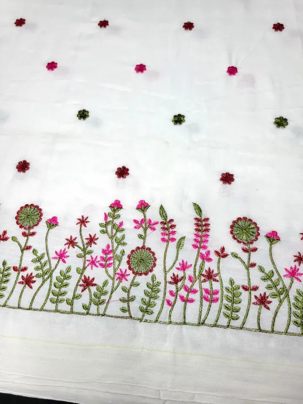 Sindhuja_Fashion_House_Embroidered,_Floral_Print_Bollywood_Pure_Cotton_Saree_(White)