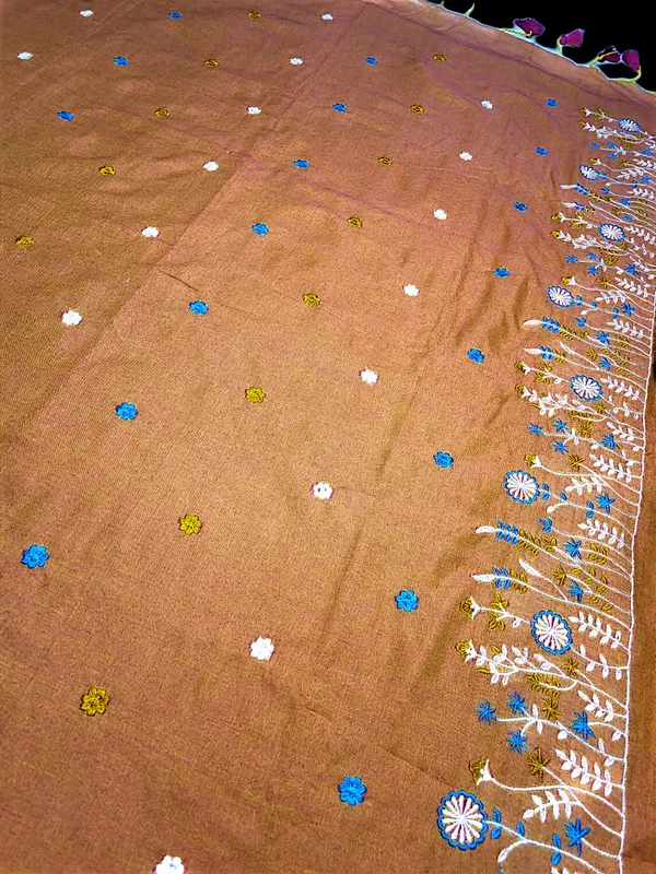 Sindhuja_Fashion_House_Embroidered,_Floral_Print_Daily_Wear_Khadi_Saree_(Orange)