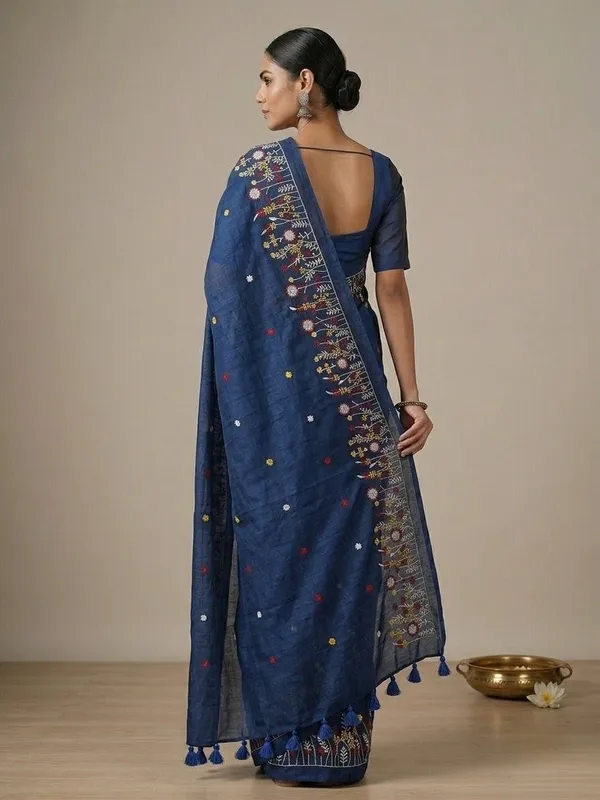 Sindhuja_Fashion_House_Embroidered_Daily_Wear_Khadi,_Pure_Cotton_Saree_(Blue)