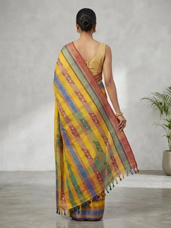 Sindhuja_Fashion_House_Checkered,_Woven,_Embellished,_Striped_Tant_Pure_Cotton_Saree_(Multicolor)