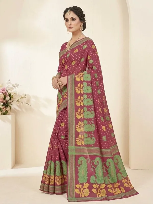 Sindhuja_Fashion_House_Self_Design,_Woven_Jamdani_Pure_Cotton_Saree_(Red)