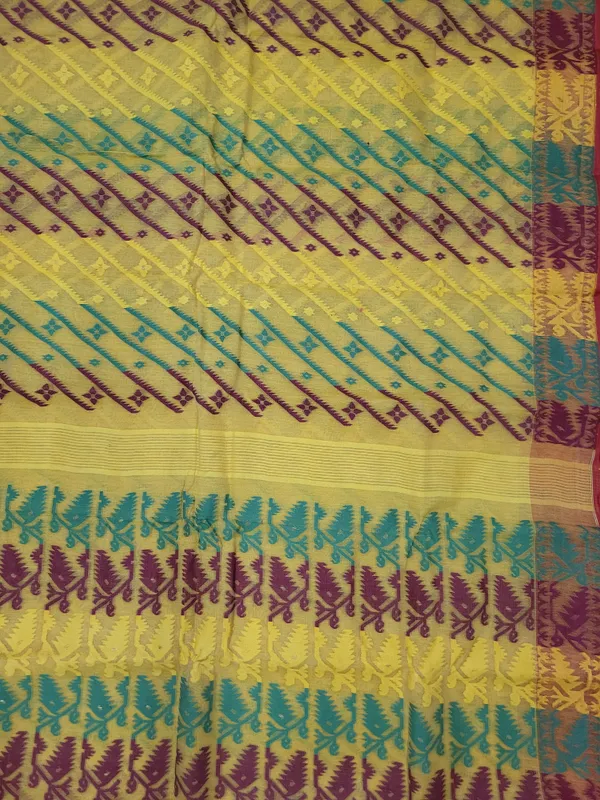 Sindhuja_Fashion_House_Printed_Jamdani_Cotton_Blend_Saree_(Multicolor)