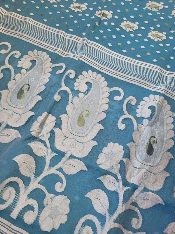 Sindhuja_Fashion_House_Woven,_Paisley,_Floral_Print_Jamdani_Cotton_Blend_Saree_(Light_Blue)