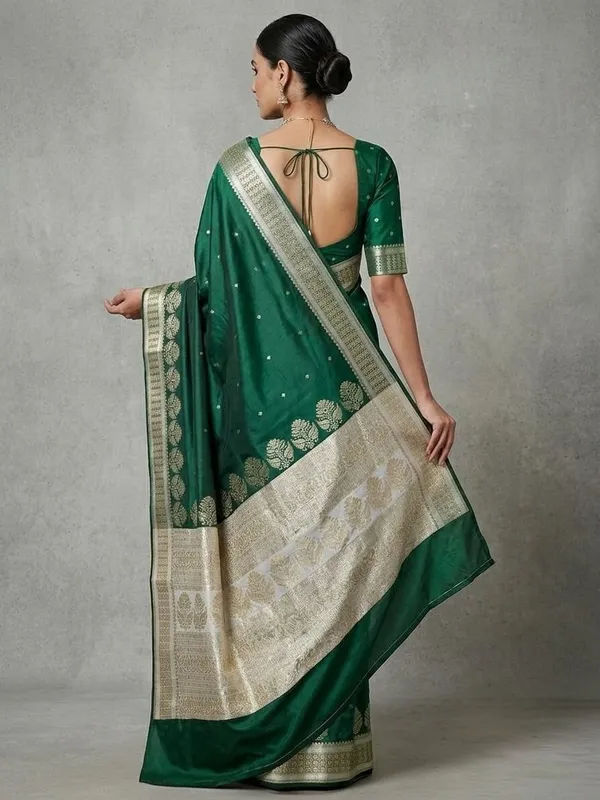 Sindhuja_Fashion_House_Woven_Banarasi_Pure_Silk,_Silk_Blend_Saree_(Dark_Green,_Silver)