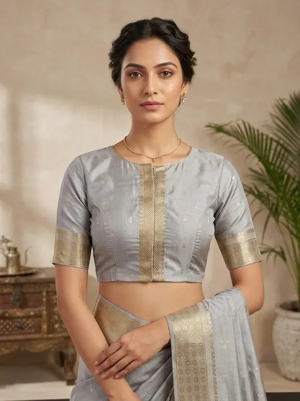 Sindhuja_Fashion_House_Woven,_Self_Design,_Temple_Border_Banarasi_Pure_Silk,_Silk_Blend_Saree_(Green,_Silver)