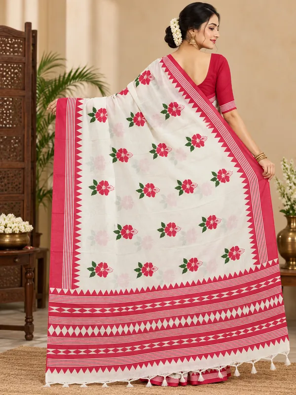 SINDHUJA_FASHION_HOUSE_KHADI_COTTON_HIBISCUS_PRINT_SAREE