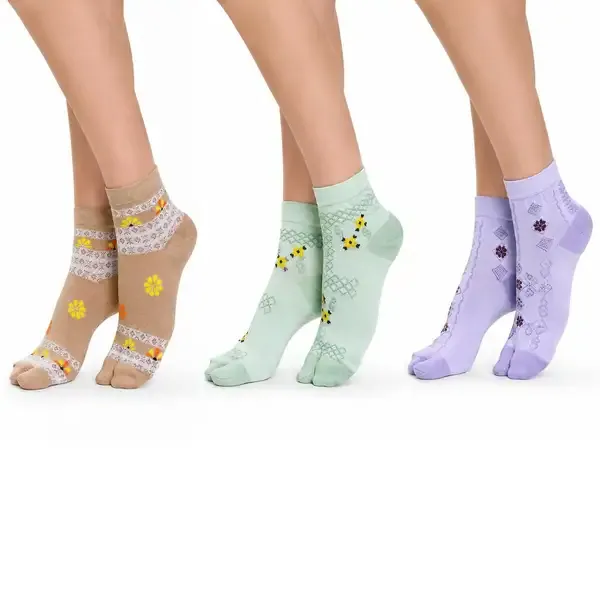 Women_Multicolour_Winter_Regular_Floral_Designer_Socks_(_combo_of_3_)