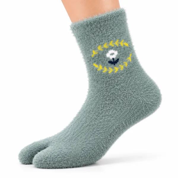 Women_Multicolour_Winter_Fur_Ankle_Socks_Super_soft_Combo_of_5