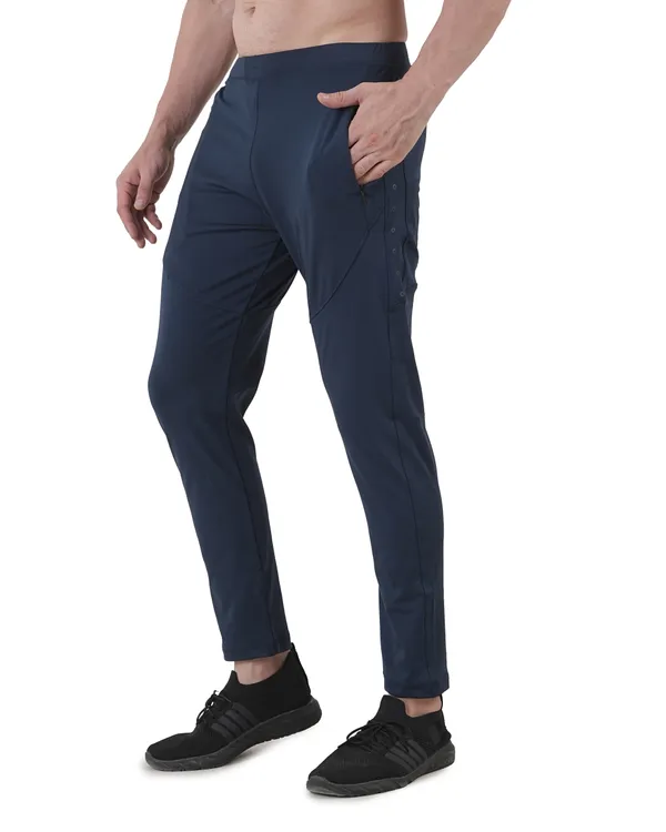 PHANTOM_TRACK_PANT