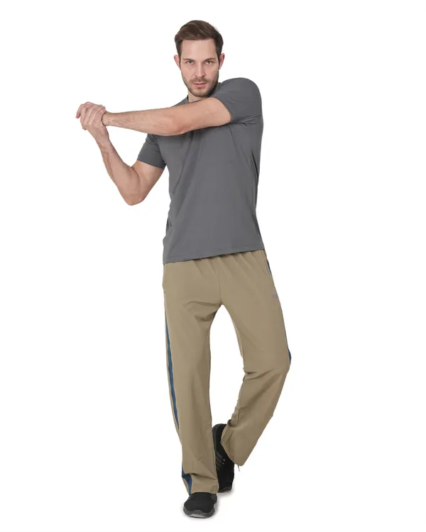 ESSENTIAL_R/N_T-SHIRT