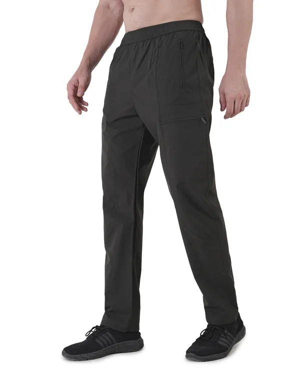 EASECORE_TRACK_PANT