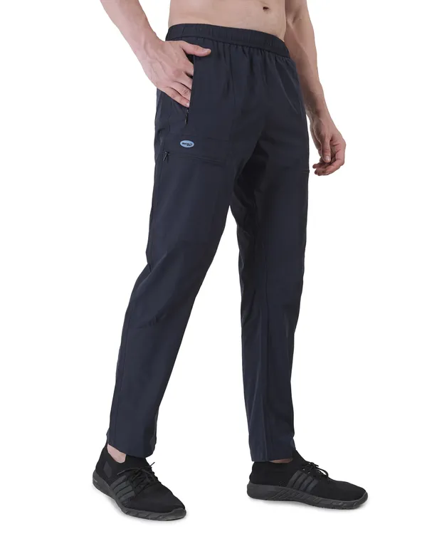 EASECORE_TRACK_PANT