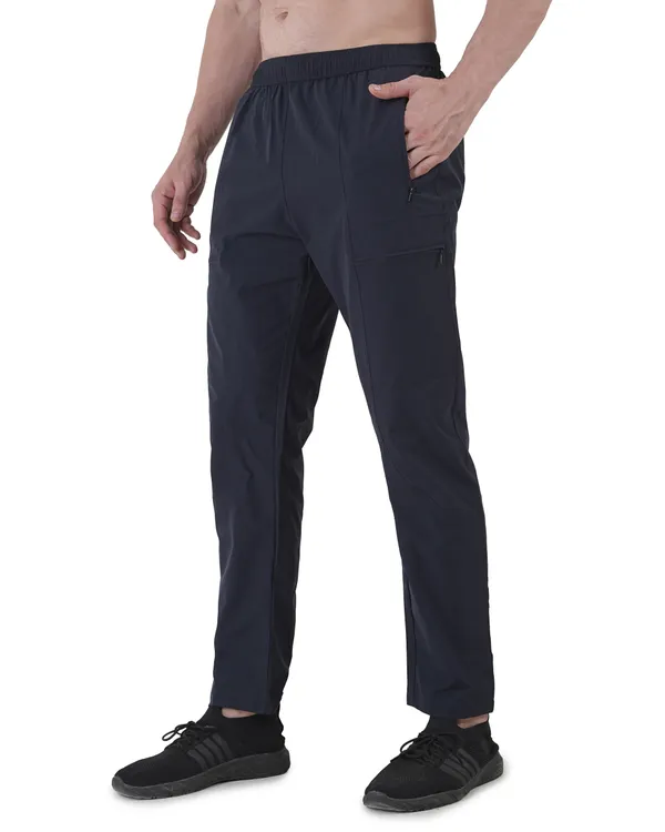 EASECORE_TRACK_PANT