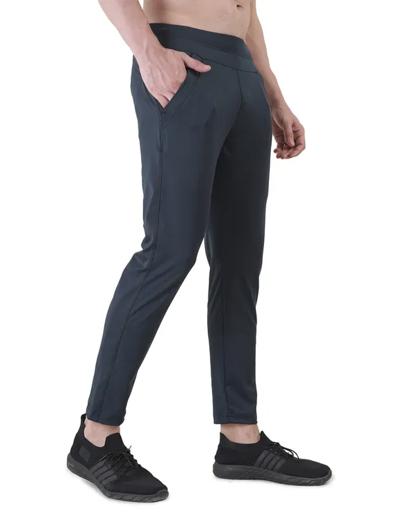 INFINITY_TRACK_PANT