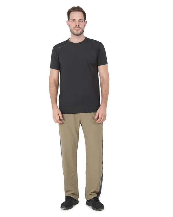 ESSENTIAL_R/N_T-SHIRT