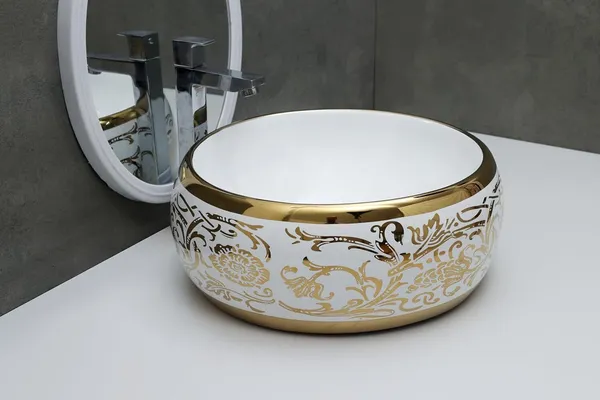 HISRE_Resin_Round_Designer_Wash_Basin_Countertop_Tabletop_For_Living_Room_Hotel_Lobby_Bathroom_Basins_&_Living_Room/Vessel/Sink_(16_x_16_x_6)_G1903_Table_Top_Basin_(White,_Gold)