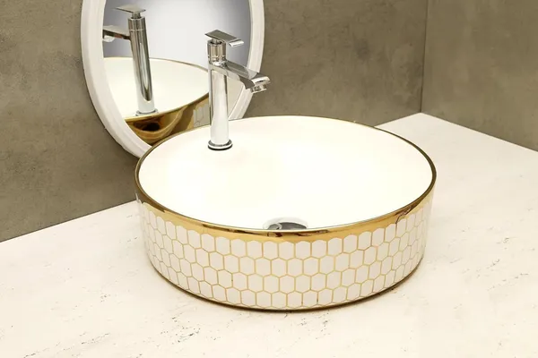 HISRE_Resin_Round_Wash_Basin_Countertop_Tabletop_Luxury_Vessel_Sink_Gold_Finish_Bathroom_Basins_&_Living_Room/Vessel/Sink_(17_x_17_x_5_Inch)_G2402_Over_Counter_Basin_(Gold,_White)