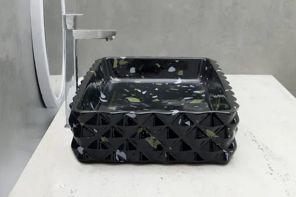 HISRE_Designer_Glossy_Finish_Table_Top_Wash_Basin_Vessel_Sink_with_Slim_Rim_Vessel_Sinks_For_Bathrooms_(24_x_14_x_4.5_Inch)_(Style-_3)_Counter_Top_(Black)
