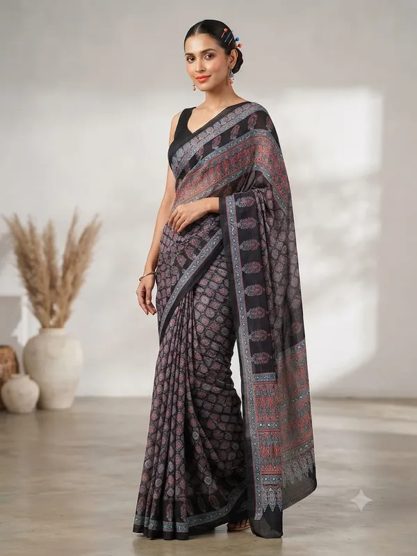 Black_Printed_Ethnic_Saree_For_Women