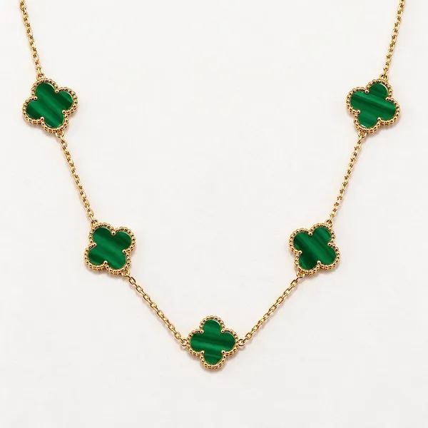 Gold_And_Green_Alloy_Clover_Motif_Necklace_For_Women