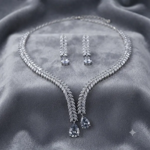 Silver_Alloy_Crystal_Leaf_Necklace_And_Earrings_Set_For_Women